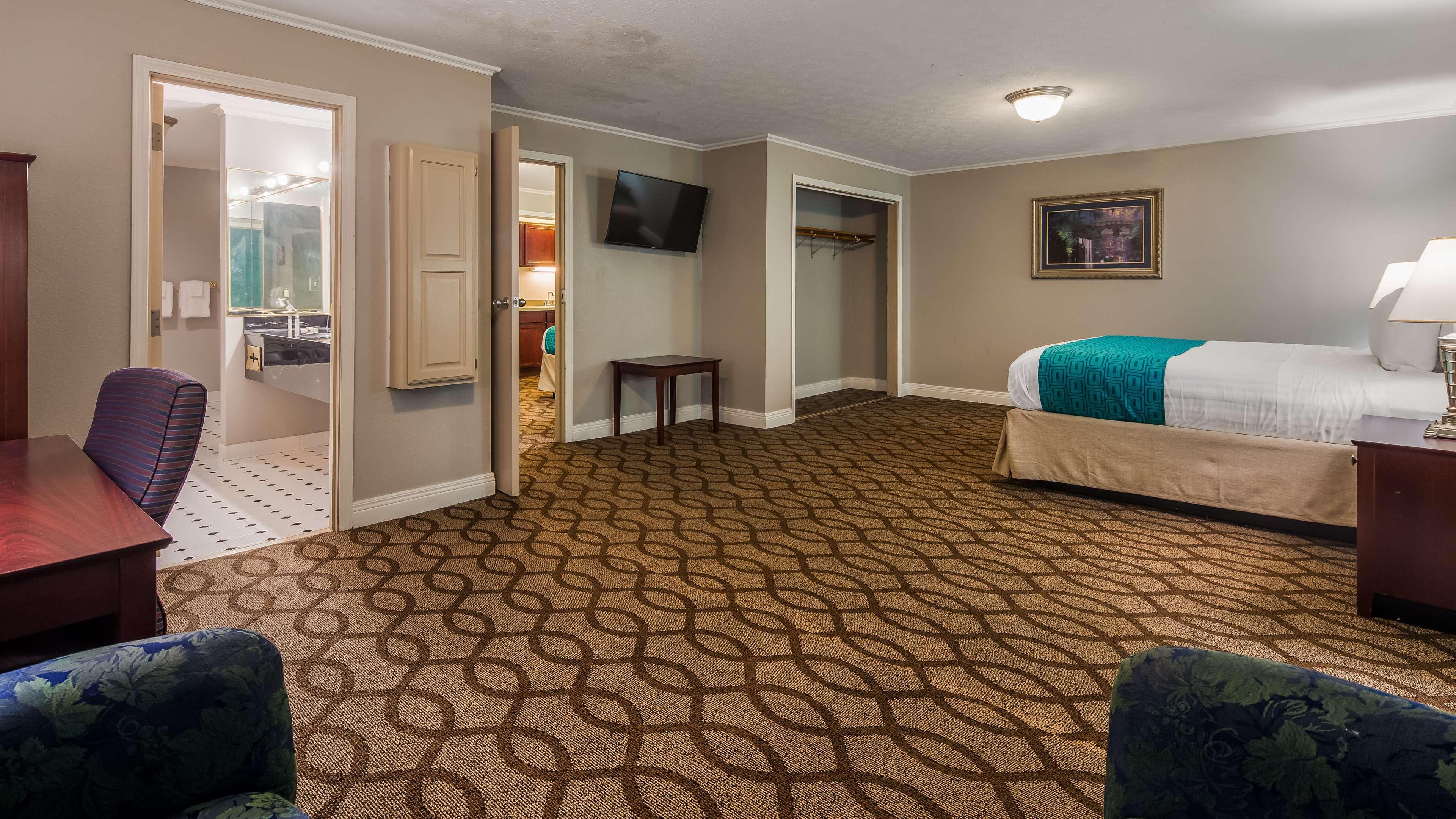Red Roof Inn & Suites Lexington - Hamburg Екстер'єр фото