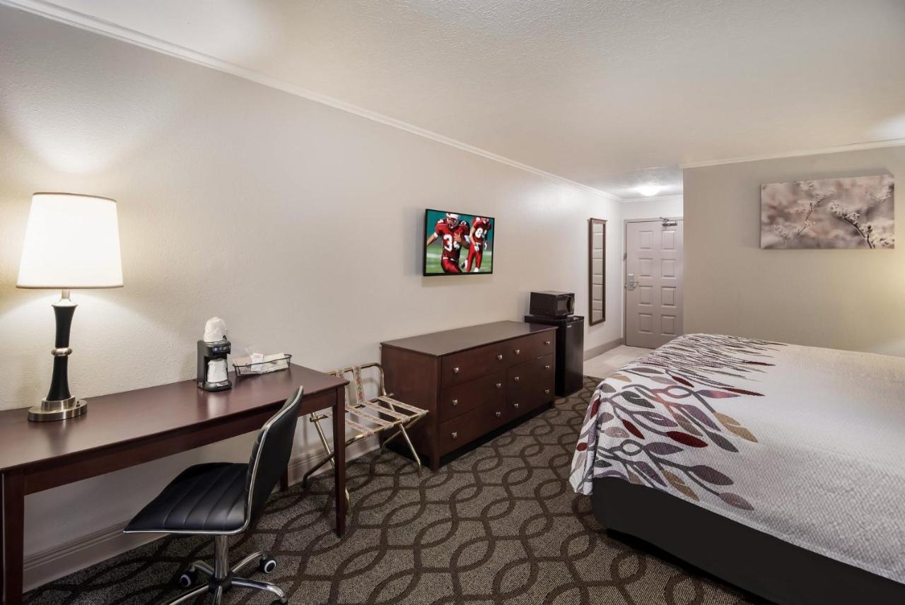 Red Roof Inn & Suites Lexington - Hamburg Екстер'єр фото